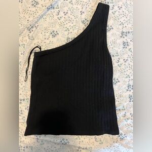 Black One-Shoulder Ribbed Top